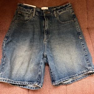 ABRAND Carrie Zendaya Short NWT Sz 26